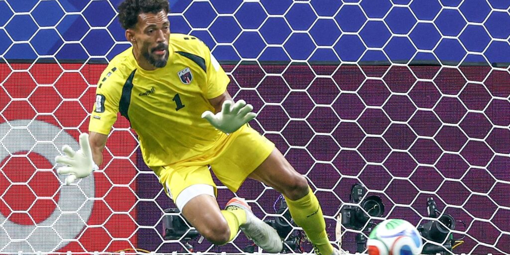 vozinha,-goleiro-de-cabo-verde-na-copa,-acerta-com-colo-colo-do-chile
