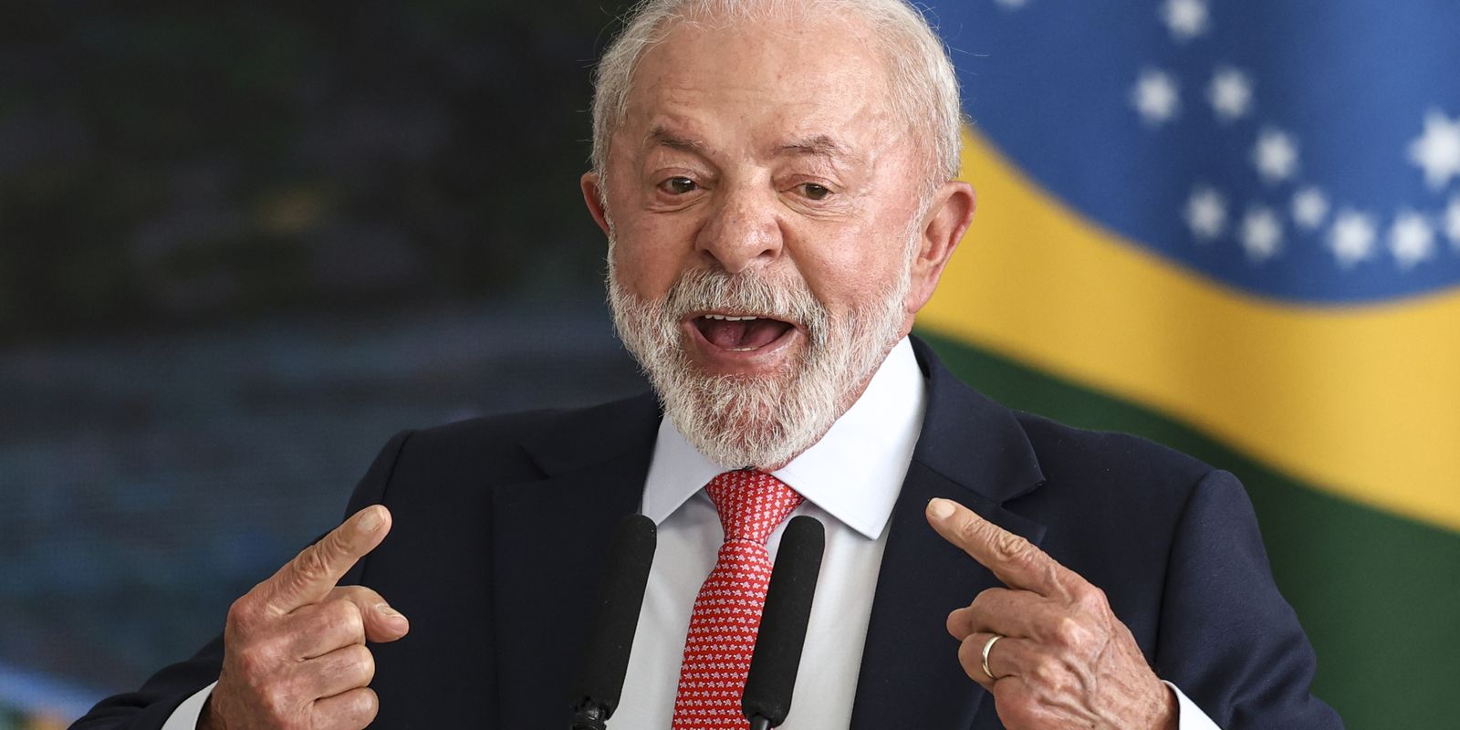 atitude-irresponsavel,-diz-lula-apos-revogacao-de-visto-de-embaixadora