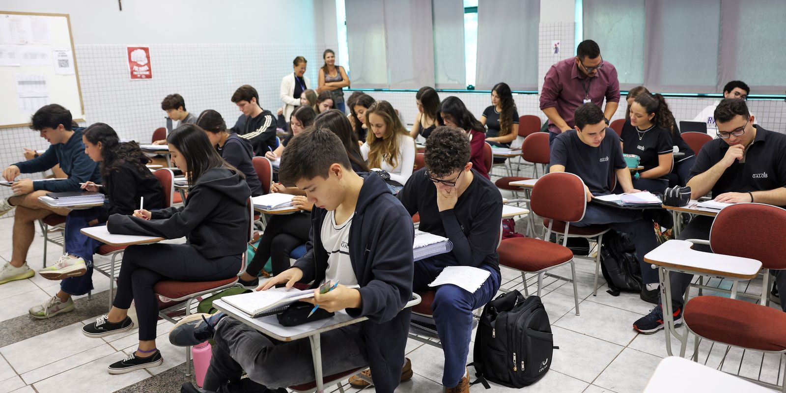 alunos-do-prouni-podem-solicitar-bolsa-permanencia-de-r$-700-por-mes
