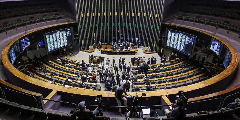 mp-da-“taxa-das-blusinhas”-e-aprovada-na-camara-e-vai-ao-senado